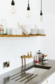See Britain's Beautiful Countryside from this Chic Cottage - Image 2