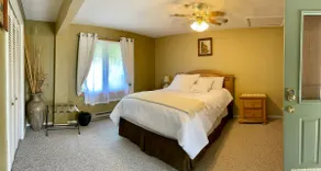 Cozy stay and outdoor living on 2 acres - Image 4