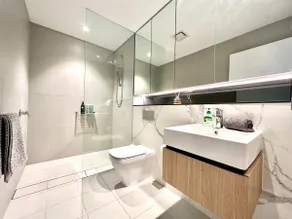 Macquarie Park swimming Pool Superb Apartment - Image 4