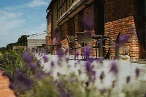 2 Weaver's Cottage - family break at the farm - Image 5