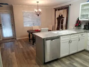 No Stairs, Spotlessly Clean - Image 5