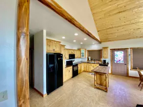 Mountain Getaway Summer Escape - Image 5