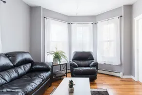 2Bed Unit near Kings Beach Off-Street Parking - Image 2