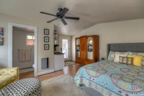 Willamette Valley Riverside Retreat - Image 4