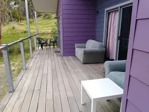 The Purple House - 2 br, deck, views;Long stay - Image 5