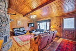 Hidden Oaks Log Cabin near Lake Arbuckle - Image 5