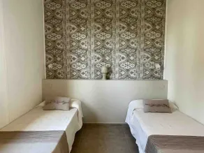 Apartments with garden and pool - Image 4