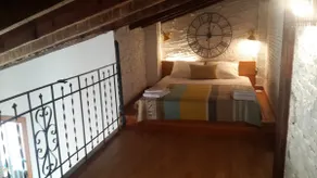 Lux4u 3Micalet Flats: ATICO Old Town - Image 5