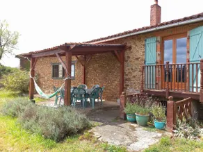 Peaceful country house with private garden - Image 2