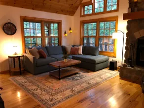 Serene, cozy cottage in the woods - Image 2