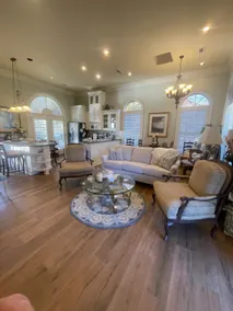 Lakeshore Cottage - Image 5