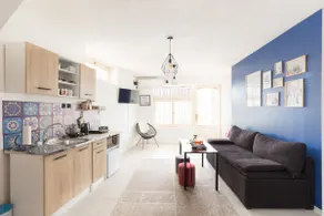 Studio Apartment Bohemia - Image 5