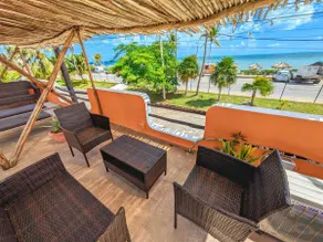 Beachfront | Pool, Jacuzzi & Oceanview terrace - Image 5