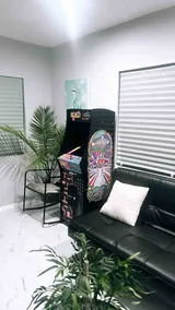Luxe 1-Acre Retreat | 5* Location - Yards - Games! - Image 3
