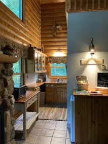 Crosslake cozy cabin on lake with fireplace - Image 3