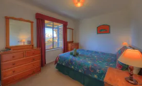 Sommers Bay Beach House - Image 4