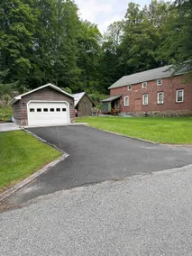 Adorable 3 Bedroom place in Port Henry in N.Y. - Image 2