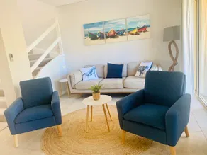 Jenny's Beachfront Apartment - Image 2