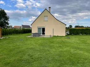 Large family home, ideal location. 3 bedrooms - Image 3