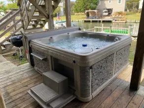 Nags Head Waterfront, Hot Tub, Boat Ramp & Dock! - Image 5