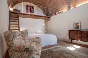 House with amazing views in Tuscany - Image 4
