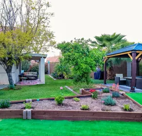 3bd home, spacious backyard, relax, location! - Image 2