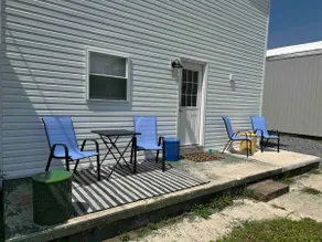 1st Floor, 2 BD/1 BA w/ King, Close to Downtown - Image 3