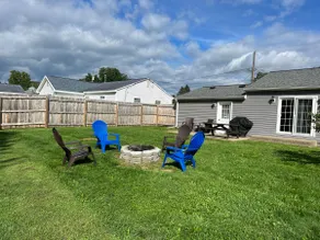 Cute, Cozy small 2 bedroom, one bathroom home. - Image 2