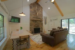 Blue River Retreat - Image 3