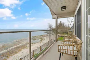 Crystal Beach Executive Waterfront Lakehouse - Image 2