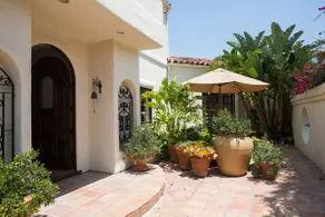 Malibu Retreat-Minutes to City Center & Pepperdine - Image 4