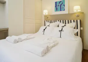 1L Eiffel Tower Charm & character 2 bedrooms - Image 3