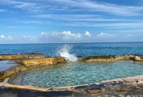 Cozy 1 bedroom condo at Point Village, Negril - Image 4