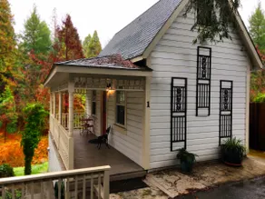 Creekside Hideaway - Image 2