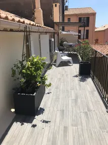 Adorable cocoon in the city center, terrace, parking - Image 4