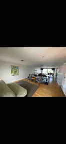 Beautiful 4 Bedroom River Front House in Downtown - Image 4