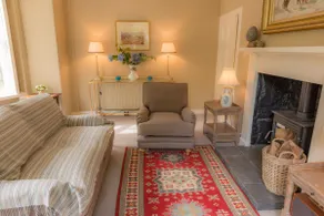 Quarry Gardens Lodge | Romantic Woodland Cottage - Image 4