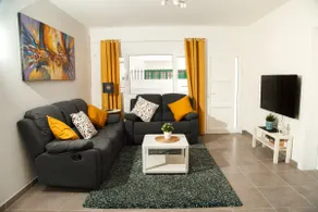 VICTORIA 3 BEDROOM APARTMENT - Image 2