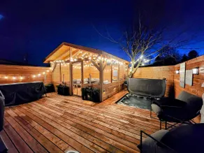 Hot Tub Oasis | 8 Mins to DT Ottawa | Sleeps 10 - Image 3