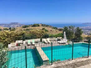 Private Apartment B in villa - Image 4