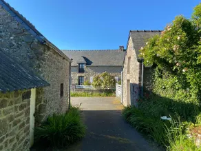 Typical Breton charming longhouse - Image 5