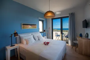 Luxury Villa for 10 • Pool •  Guest House• Sea Views • Near Beaches - Image 5