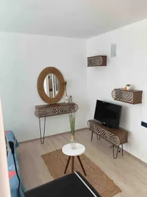Biku's Villa in Rrjoll - Image 3