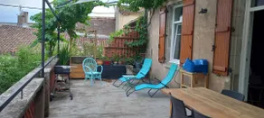 Charming apartment with large terrace - Image 2