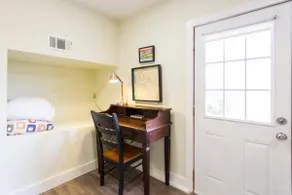 Updated apartment on Oakland/Berkeley border! - Image 4
