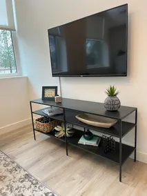 Modern 2 BR Condo Near Haymarket/Downtown - Image 4