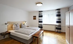 Apt. No 1 Garden Mansion - Image 2