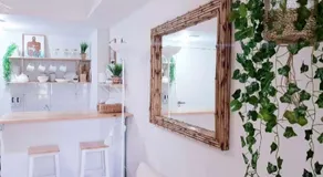 A Famous Vintage 2 Bedrooms Springlake Apartment - Image 3