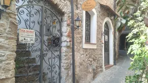 Séjour romantique dans un ancien village en bord de mer!  Wi-Fi - Image 5
