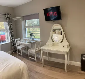 Boutique Self-Contained Guest Suite - Image 5